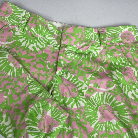 Lilly Pulitzer Chipper Short Women's Size‎ 2 Green Floral Comfort Casual Cotton - Picture 1 of 14